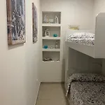 Al Civico 18 * パレルモ